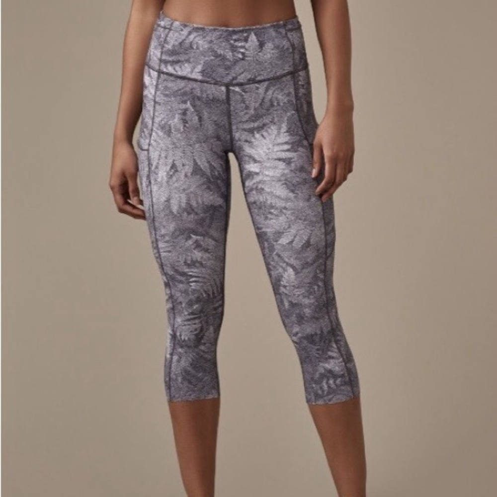 Lululemon Fast Free Crop 19" Leggings Kindred Spirit Alpine White Multi size 4